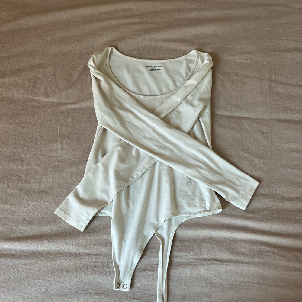 Banana republic onesie - Picture 2 of 2